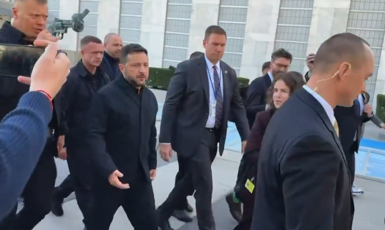 Зеленський в Нью-Йорку відповів російським пропагандистам, що приїде в Москву на ракеті. ВІДЕО